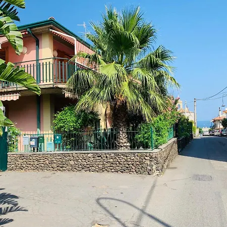 Appartamento Casa Limoni A Pochi Passi Dal Mare, Tra Catania, Etna E Taormina *