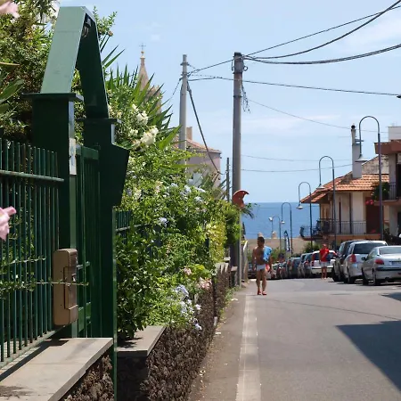 Casa Limoni Short Lets *